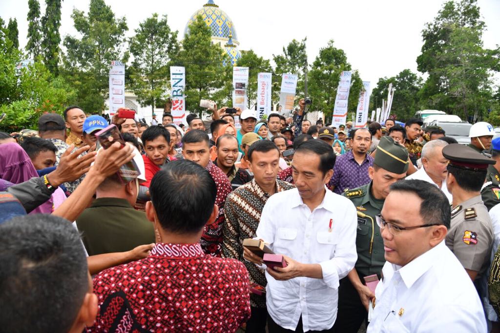 Sebelum Pulang, Ini Pesan Jokowi Dihadapan Petani Sawit di Muba