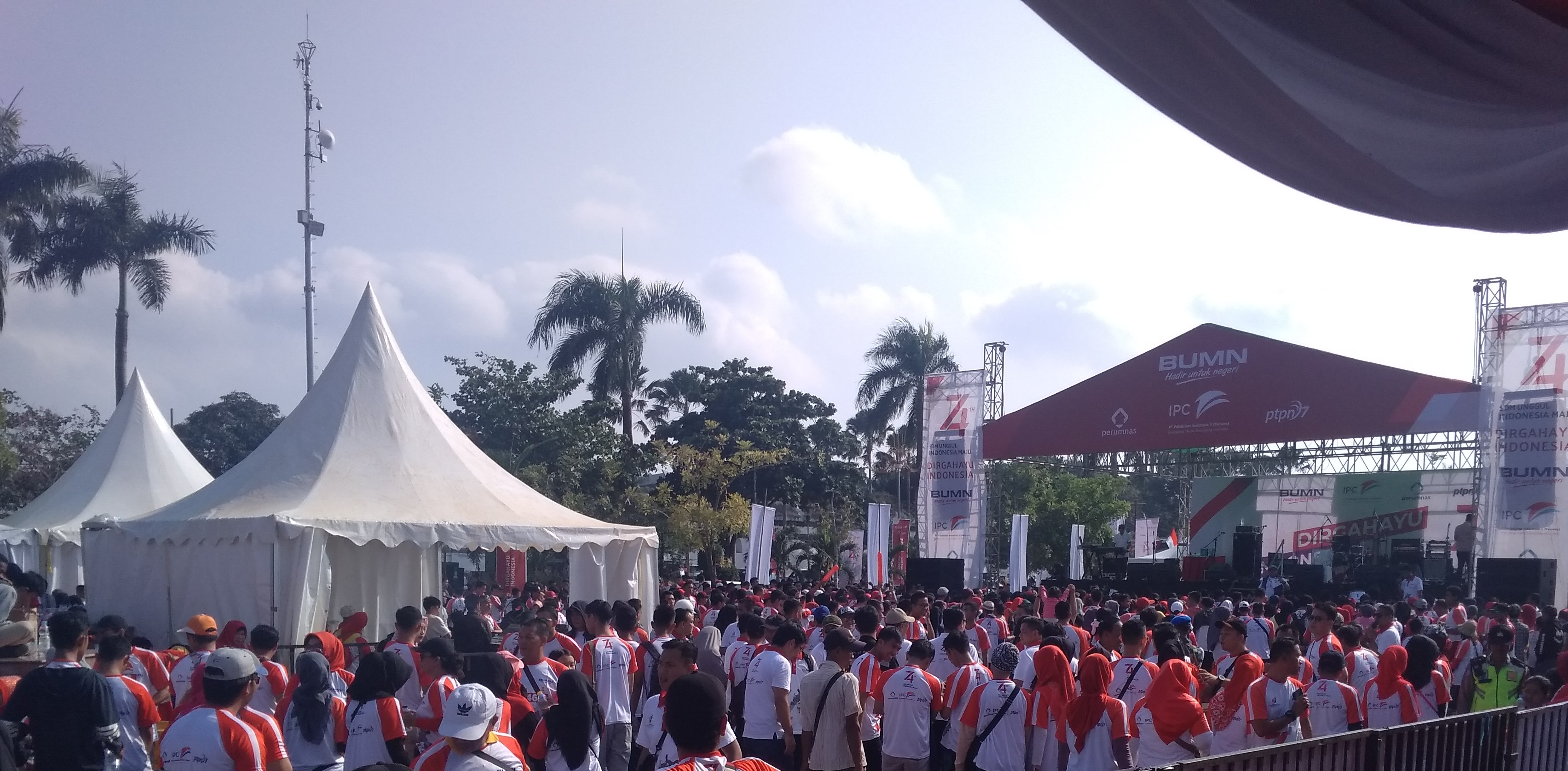 Ribuan Masyarakat Sumsel Ramaikan Jalan Sehat 5K Pelindo