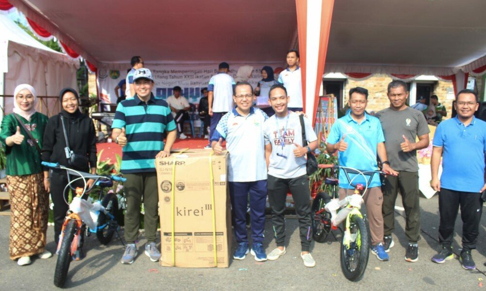 Perserta dari Dinkominfo dapat Hadiah Utama Fun walk Adhyaksa Muba Fest 2023
