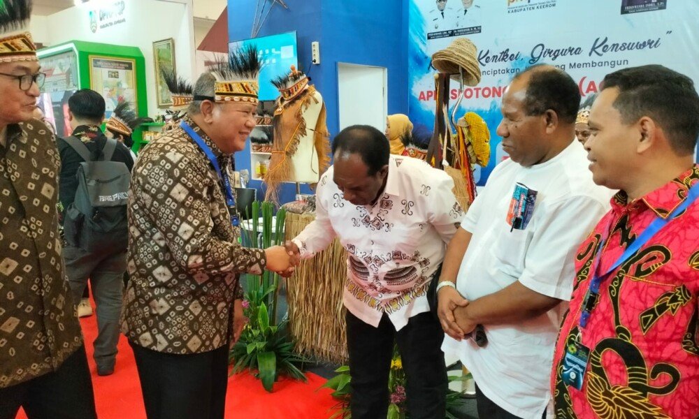Pemkab Muba Sabet Juara Ke -II Fashion Show Wastra Nusantara di APKASI Otonomi Expo 2023