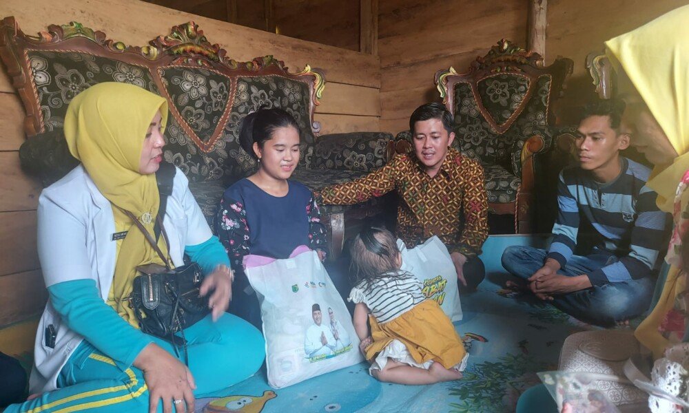 Pj Bupati Apriyadi Bantu Operasi Bocah 3 Tahun Penderita Atresia Ani