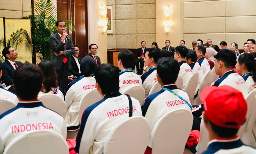 Jokowi Kasih Motivasi Para Atlet Berkompetisi di FISU World University Games RRT