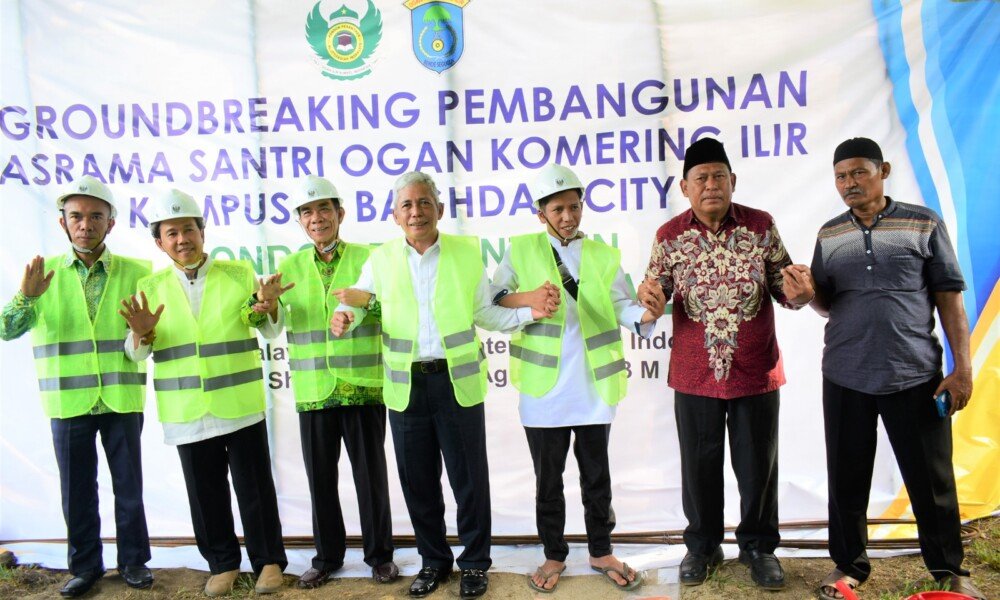 Kiyai Mudrik Gelari H. Iskandar Bupati Santri