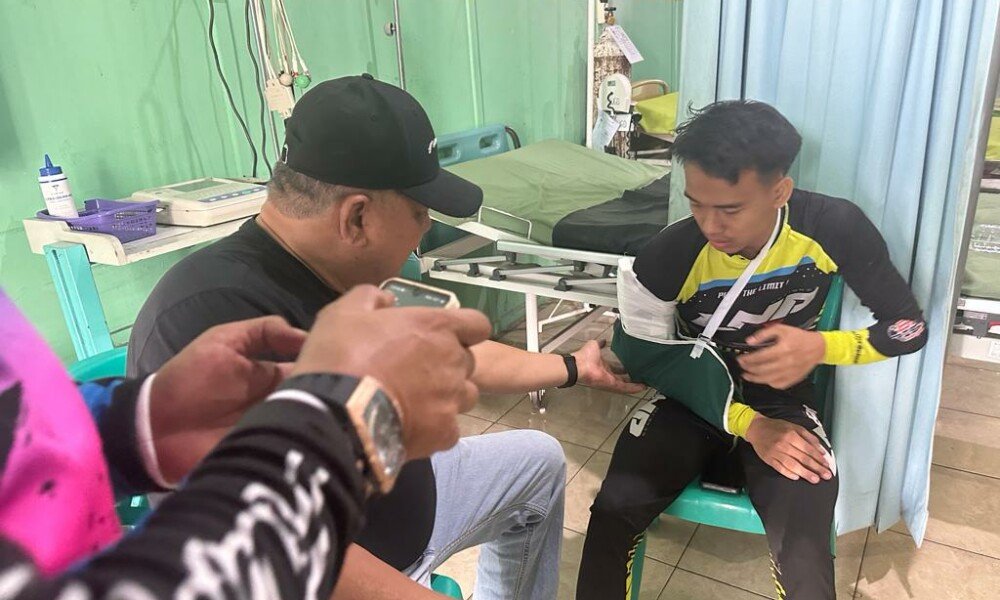 Atlet Cabor Balap Motor Alami Cidera, Tim PSC 119 Gercep Antar ke RS Charitas Palembang 