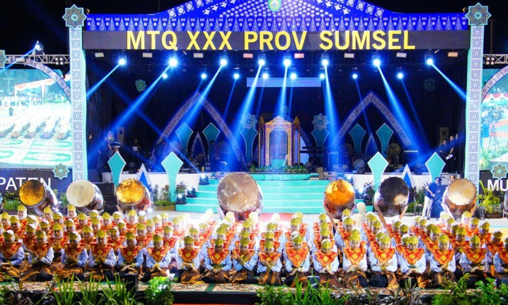 Malam pembukaan MTQ XXX Tingkat Provinsi Sumsel 2024, Lima Qori Internasional, tampilkan kolaborasi Hadroh