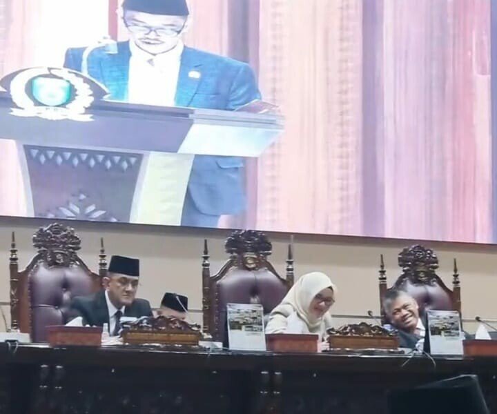 Fraksi-Fraksi DPRD Sumsel Sampaikan Pandangan Umum terhadap Raperda APBD TA 2025
