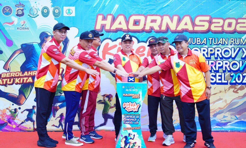 Senam bersama masyarakat