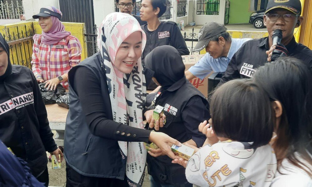 Blusukan Kelurahan Kuto Batu, 2 Srikandi Tebar Visi Kesehatan Ibu Hamil, Pendidikan,Sembako Murah hingga Pekerja Sosial