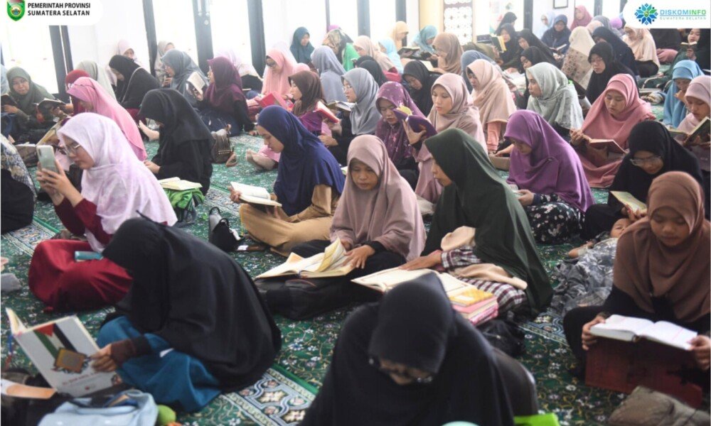 Menghafal Al-Qur’an: Antara Tradisi, Spiritualitas, & Tantangan Pemahaman
