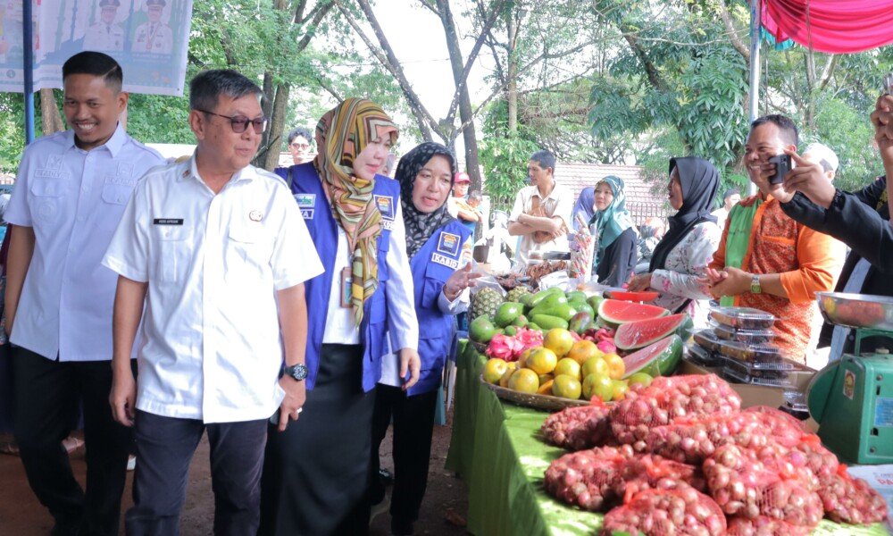 “Minyak Murah Lebih Langka dari Jodoh? Emak-Emak  Buktikan Bisa Dapat!”