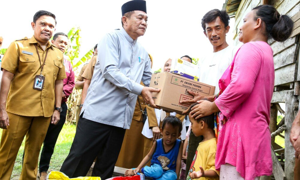 Tanah untuk Surga Kecil