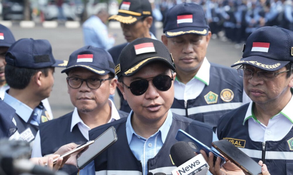 “Jangan Mau Berangkat Haji Pakai Jalan Tikus, Nanti Nyasar ke Kebun Kurma”