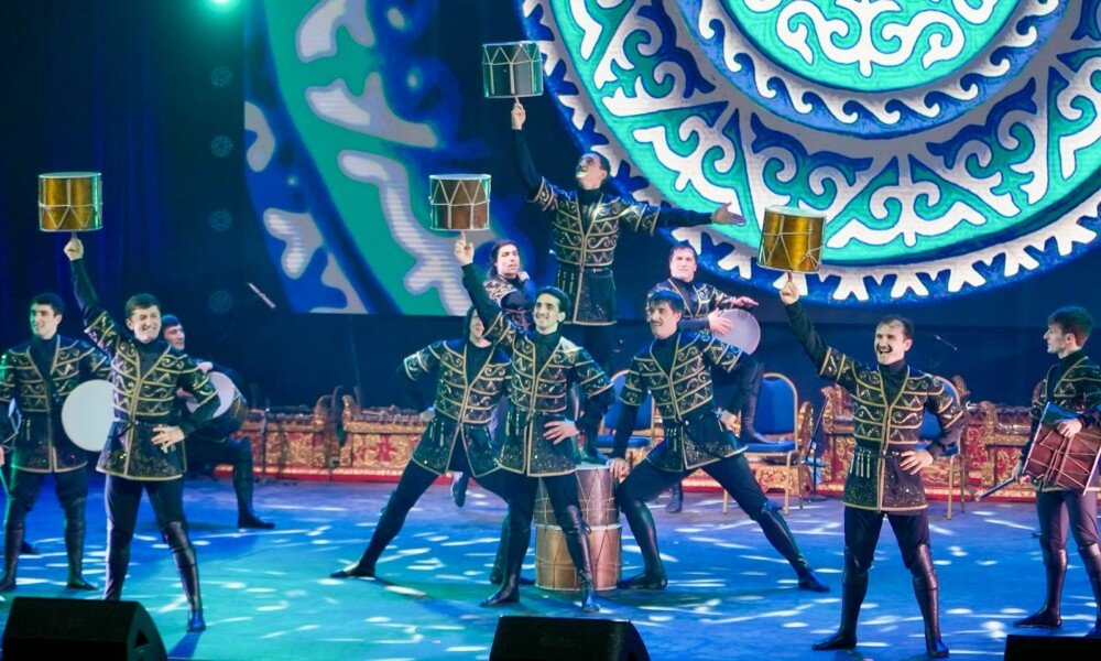 Gamelan, Saman hingga Rayuan Pulau Kelapa, Trio Mesra Penggoyang Diplomasi