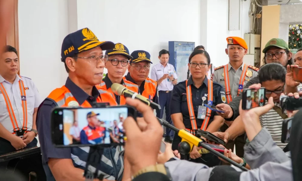 Arus Balik 2025 Lebih Rapi, Kereta Jalan Terus, Penumpang Tak Lagi Berebut