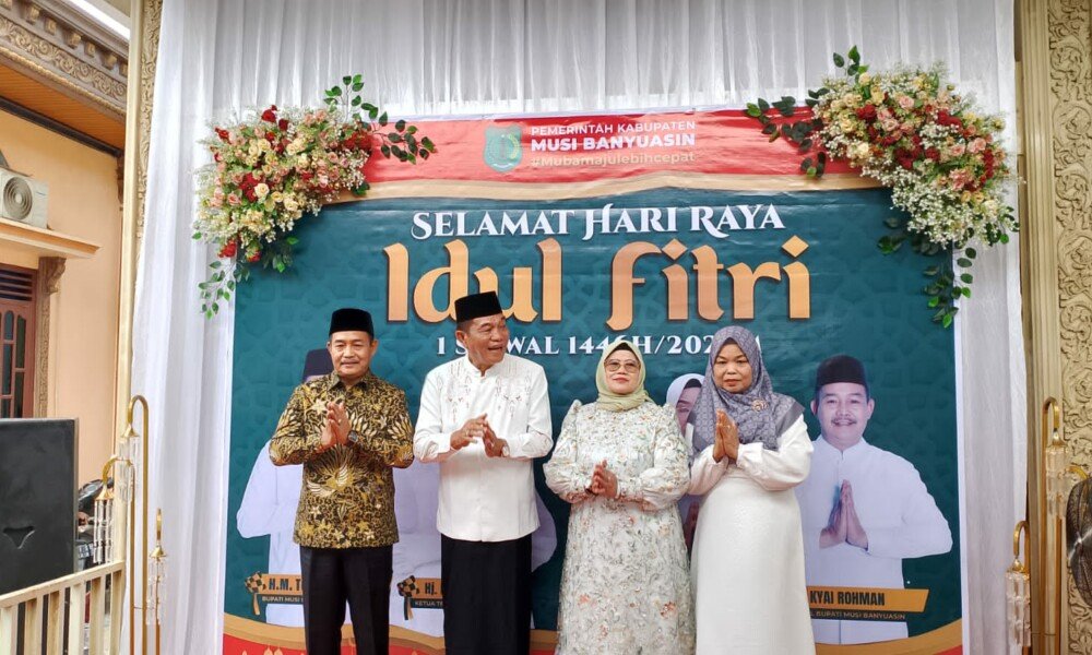 Lebaran & Diplomasi Hati [Kala Rumah Bupati jadi Rumah Rakyat]