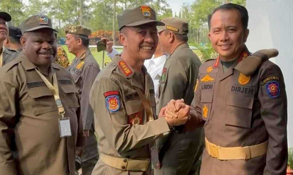 CATATAN KAKI : “Seragam Loreng untuk Si Tukang Bolos”, [Palembang Wacanakan Pendidikan Gaya Barak untuk Siswa Nakal?]
