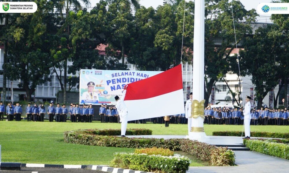 SELAMAT HARI PENDIDIKAN NASIONAL 2025 : “Belajar Jangan Cuma Upacara”
