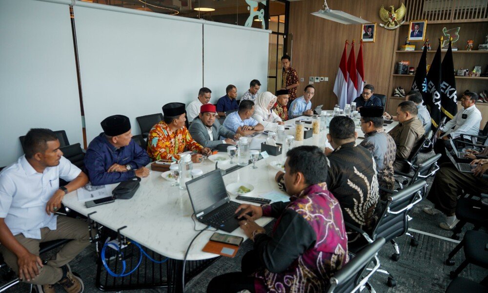 Keren…Santri & Semangat Ekonomi Kreatif, Dari Sorban ke Startup, Dari Papan Tulis ke Panggung Dunia