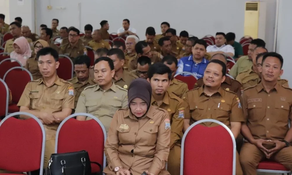 Seragam Gratis, Makan Bergizi & Impian Sekolah Tak Lagi Nangkring di Ujung Galau!