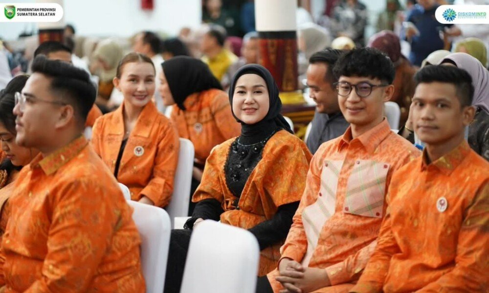 Kerajinan Tak Cukup Dirangkai, Harus Diantar Sampai Laku, Jangan Sampai Emak-Emak Kita Kalah Sama Emak-Emak Vietnam!