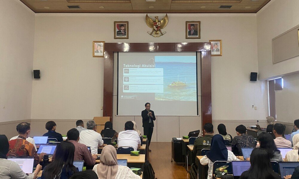 PENDIDIKAN : “Multibeam, Mahasiswa & Mimpi di Dasar Laut, Ketika Sonar Lebih Tajam dari Wacana”