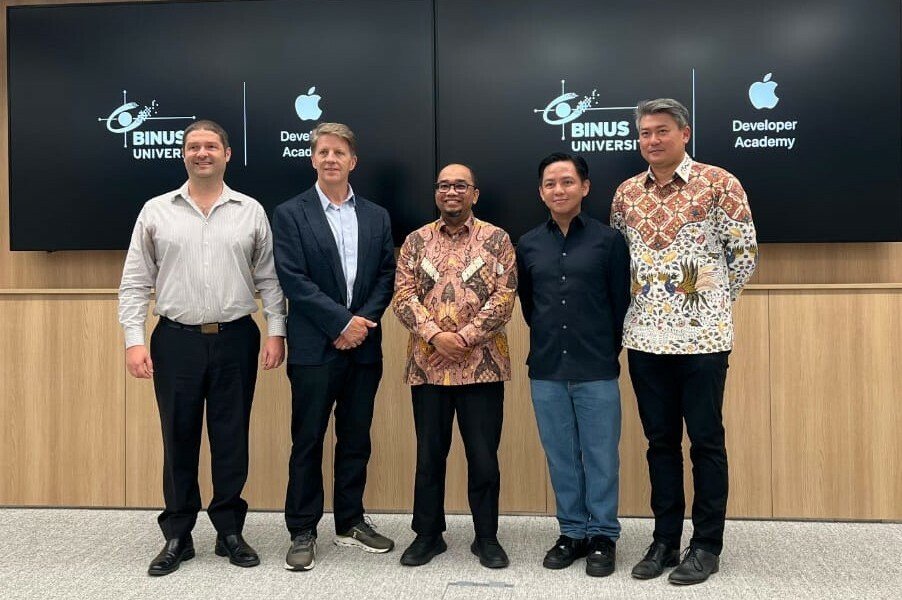 Dari “Boleh Pinjam Pulpen?” ke Startup Dunia: CBL, Budaya Belajar & Aksi Dagelan Talenta Digital Indonesia
