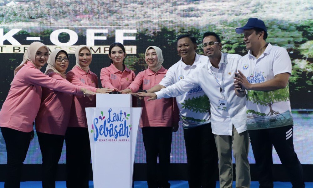 Laut Sebasah: Bukan Laut Nangis, tapi Laut Sehat Bebas Sampah