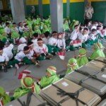Makan Bersama di Madrasah, Nasi Sepiring Jadi Pendidikan Karakter Sosial