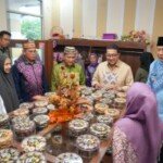 “Desa Kreatif, Kue Karawo & Ekonomi Tak Boleh Asal Gosong”