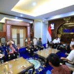 “Narkoba vs Pempek, Mana yang Lebih Nagih?”