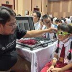 Anak Sering Salah Lihat? Yuk Cek Kesehatan Matanya