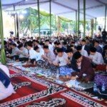 Lautan Manusia, Lautan Maaf di Masjid Agung