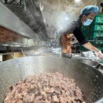 Sepiring Nasi Jaga Jutaan Langkah Haji
