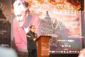 Andrea Bocelli di Borobudur Baru Awal? Ratusan Landmark Indonesia Dibidik Jadi Panggung Dunia