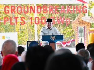 Prabowo Ingin Indonesia Tak Lagi Impor Minyak dan LPG, PLTS 100 GWp Dikebut