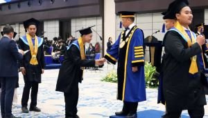 AI Bisa Kerjakan Tugas Mahasiswa, Lalu Apa yang Dinilai Kampus?