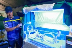 Gempa NTT Putus Akses Rujukan, Dokter Lakukan SC Cito di Tengah Keterbatasan, Bayi Prematur 1.500 Gram Selamat