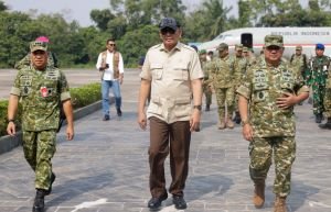 Menhan Turun Langsung Pantau Karhutla Riau, Penanganan Diminta Tak Boleh Lambat