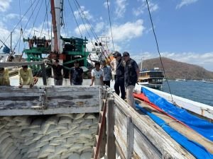 Stok Beras NTT Diperkuat, 150 Ton Movenas Tiba di Labuan Bajo