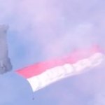 Atraksi Terjun Payung Victory Jump Hiasi Langit Monas Saat Peringatan Proklamasi