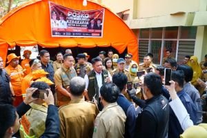 Palembang Diselimuti Asap Pekat Sore Ini, Mata Pedih dan Matahari Tampak Merah