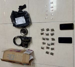 Sabu dan Ganja Disamarkan dalam Paket Kiriman, Penyelundup Sembunyikan di Sepatu hingga Botol Minum untuk Kelabui Petugas