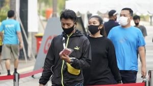 Anak Krakatau Masih Aktif, Abu Tembus 15.000 Kaki, Menkes Ingatkan Warga soal Bahaya Ini