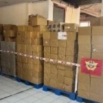 1,5 Juta Rokok Ilegal Rp2,3 Miliar Dibawa Truk, Ngebut Terabas Tol, Nyemplung ke Parit, 2 Orang Diamankan