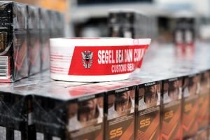 Dua Kiriman di Ekspedisi Malang Terbongkar, 26.020 Rokok dan 50 Botol Miras Diamankan