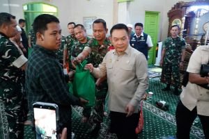 Dudung Santuni Anak Yatim di Palembang, Ajak Doakan Karhutla