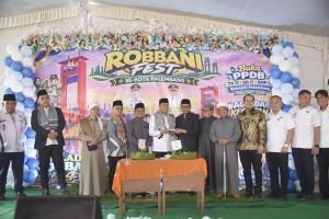 Ratu Dewa Titip 3 Pesan Khusus untuk Ponpes Mahad Robbani